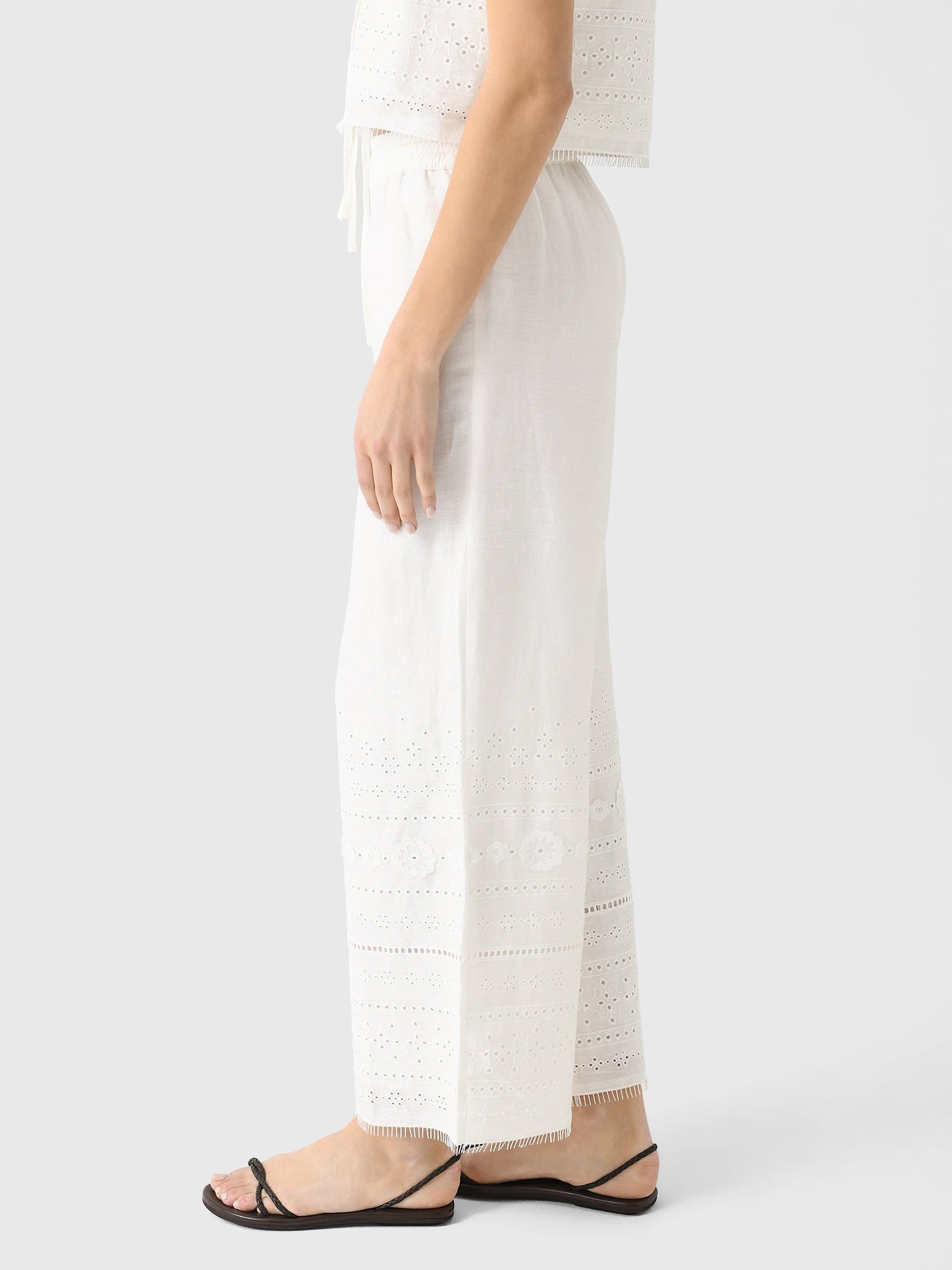AJE Women's Cloud Embroidered Pant
