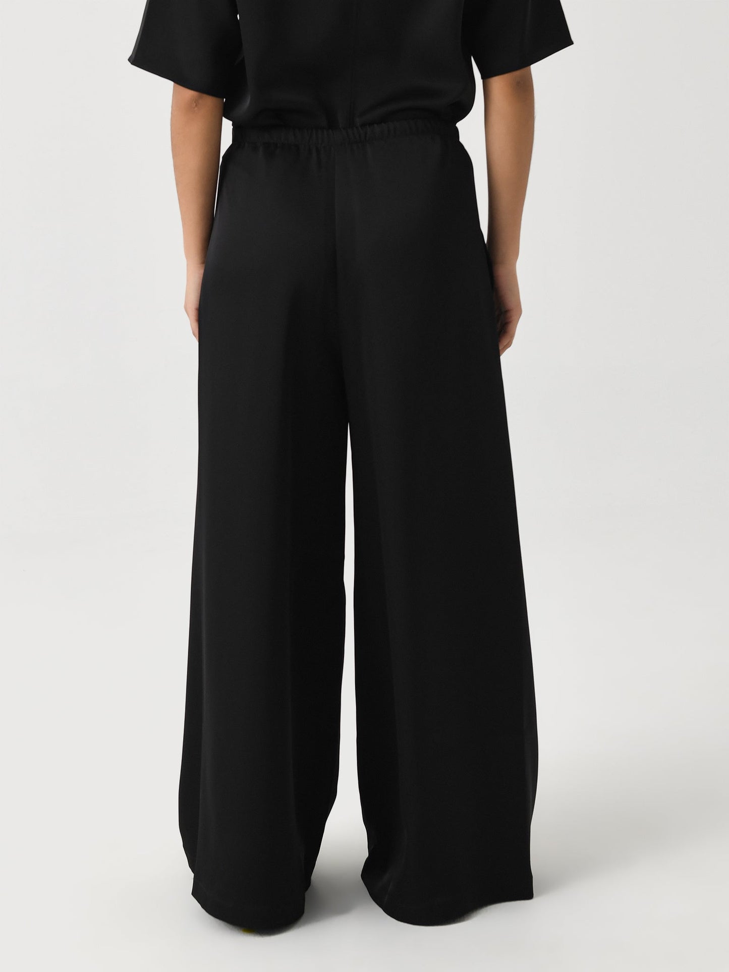 Leset Women's Barb Baggy Pant