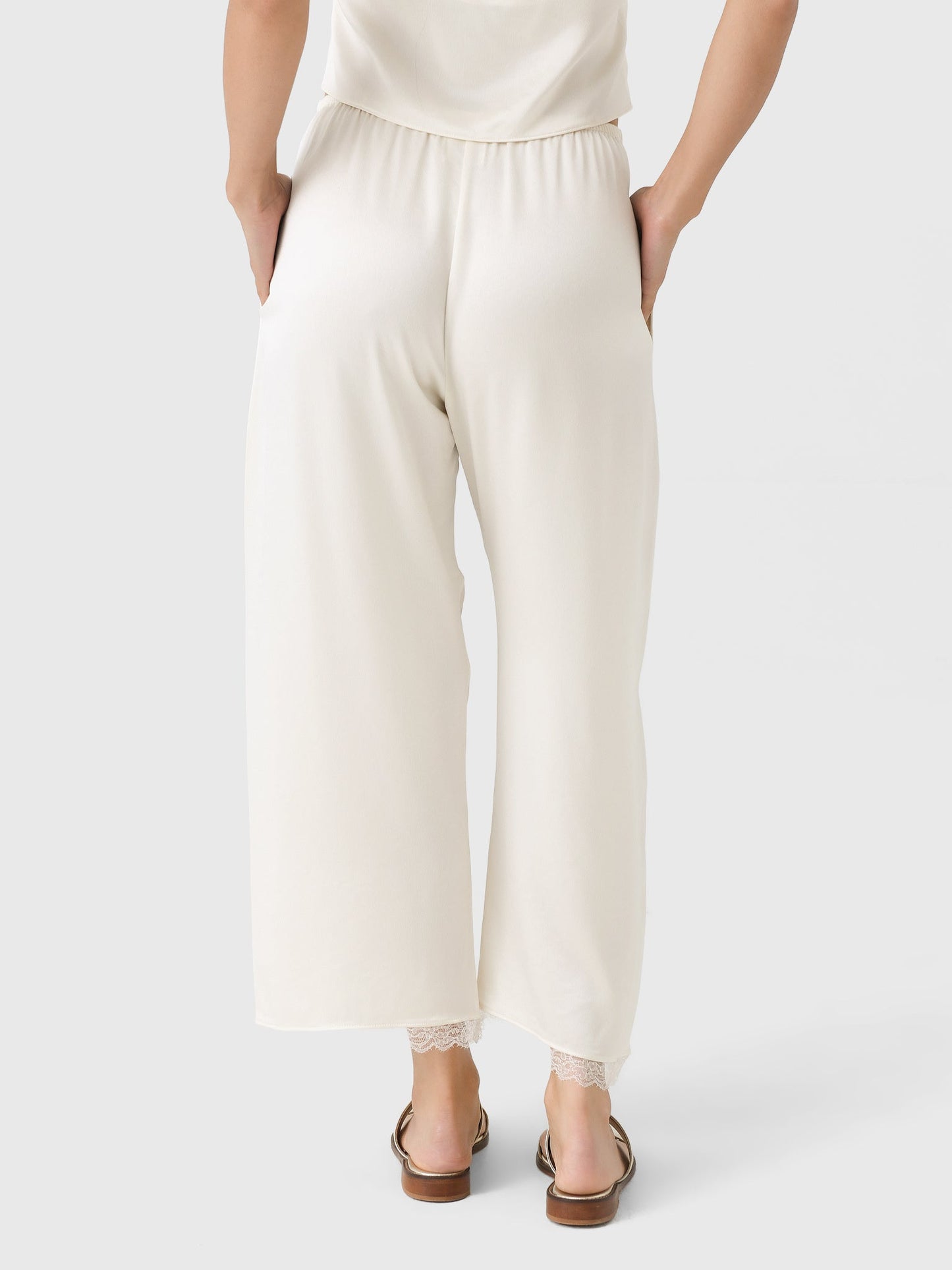 Leset Women's Barb Lace Crop Pant