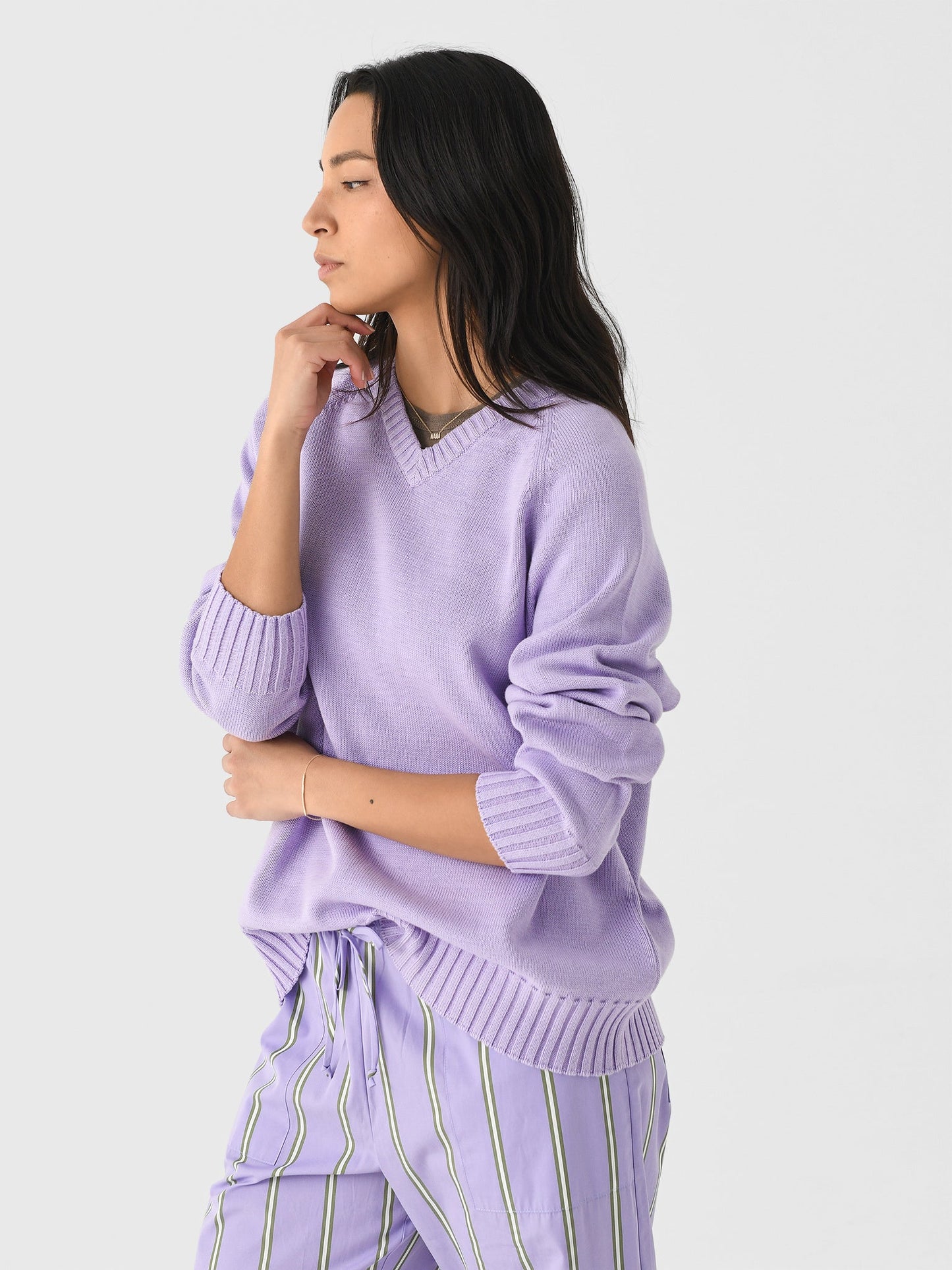DONNI. Women's The Cotton Knit V-Neck Sweater