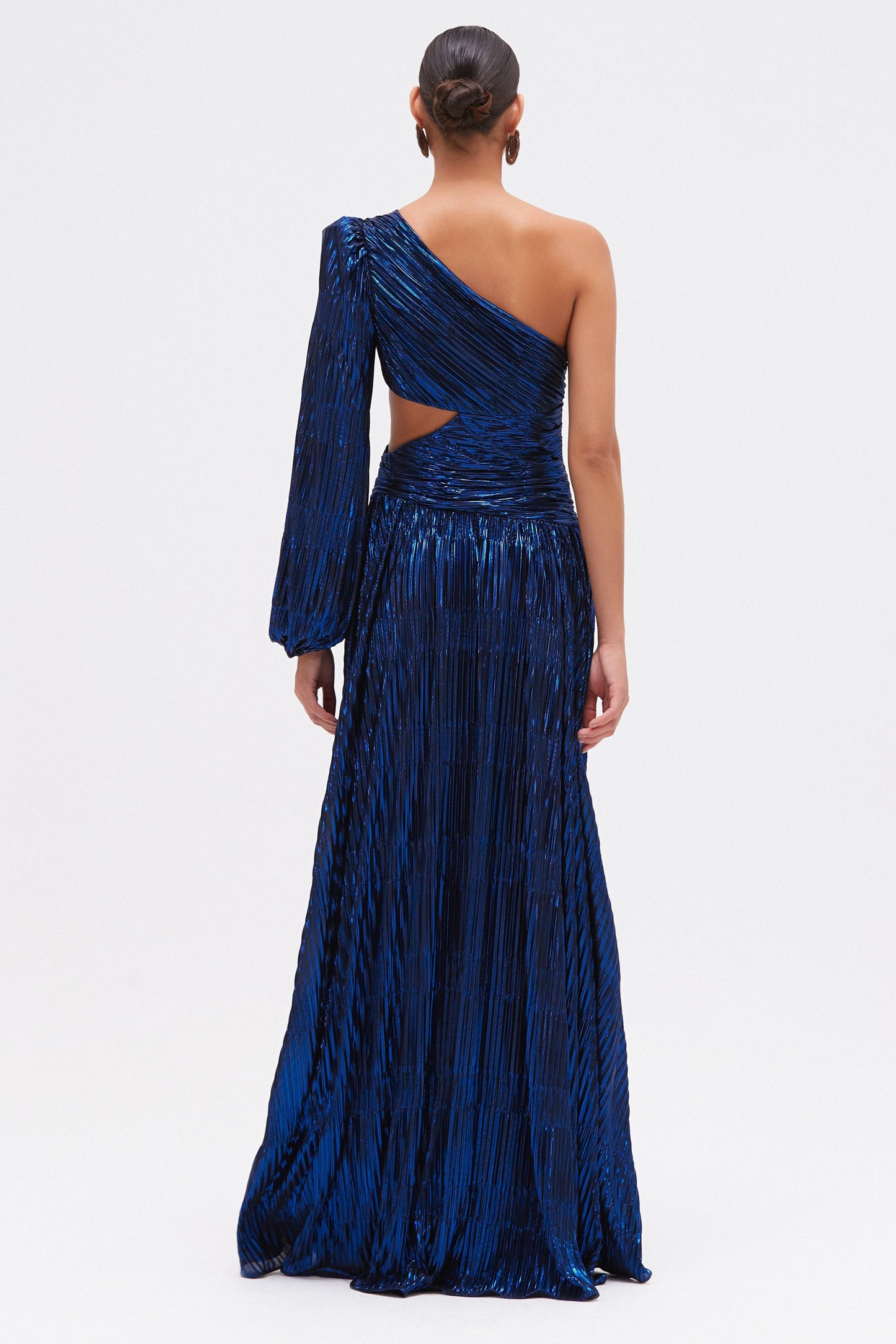 METALLIC PLISSE ONE SHOULDER GOWN