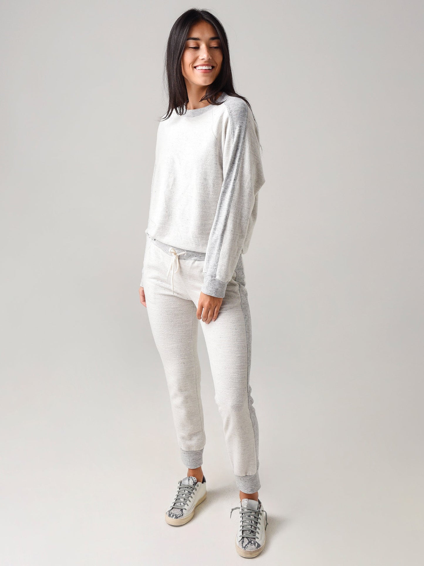 Monrow Women's Reversed Sporty Sweatpant With Contrast Rib Stripe