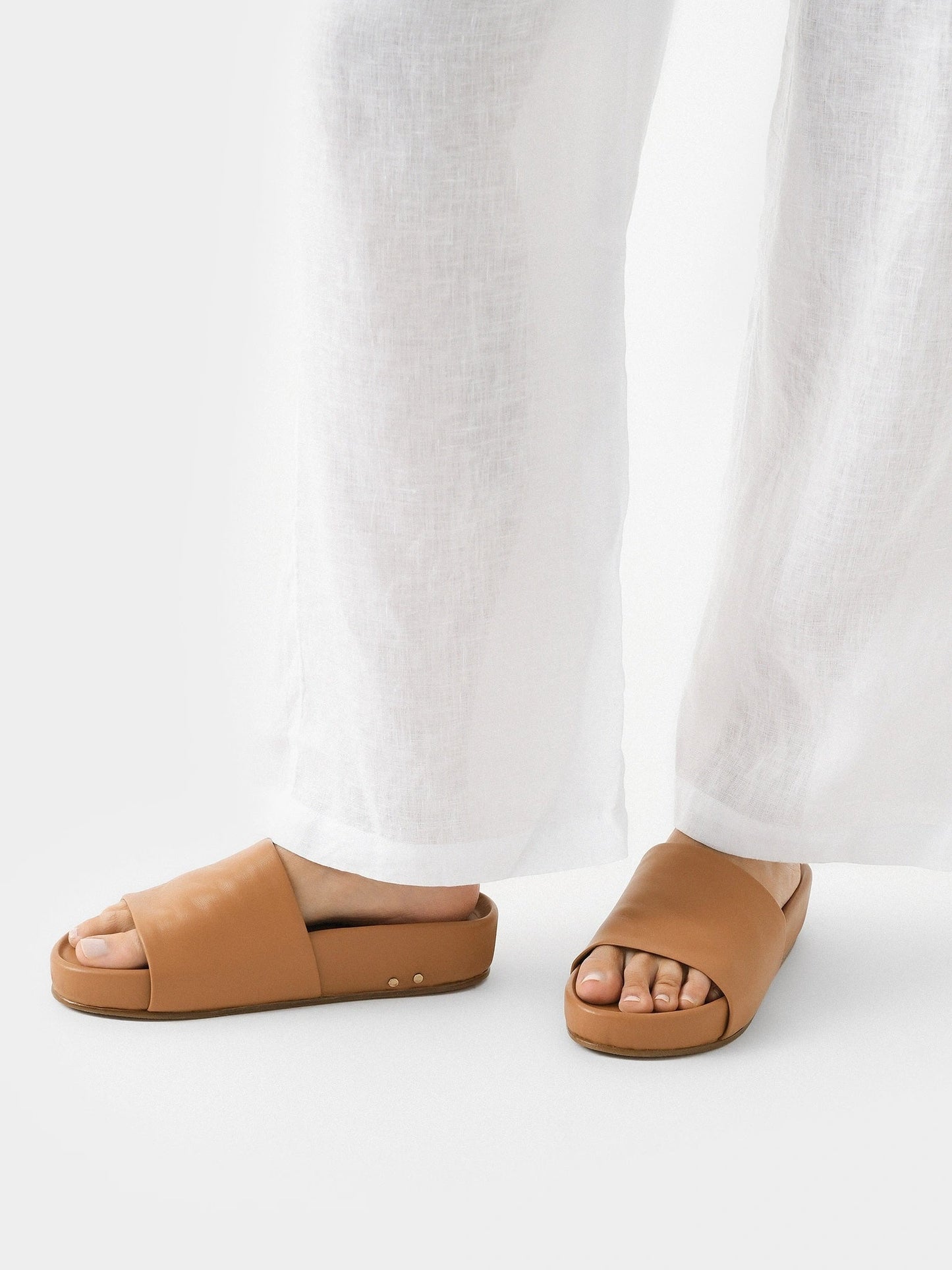 Beek Women's Pelican Platform Sandal
