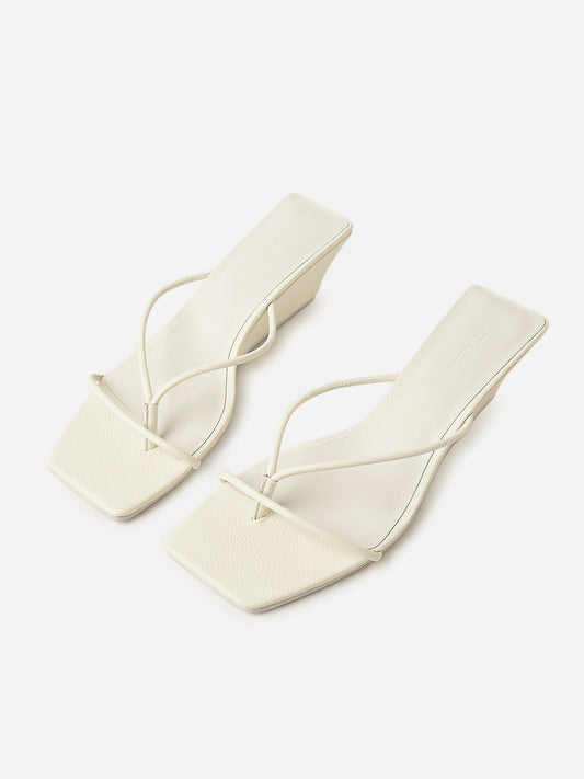 St. Agni Women's Minimal Low Wedge