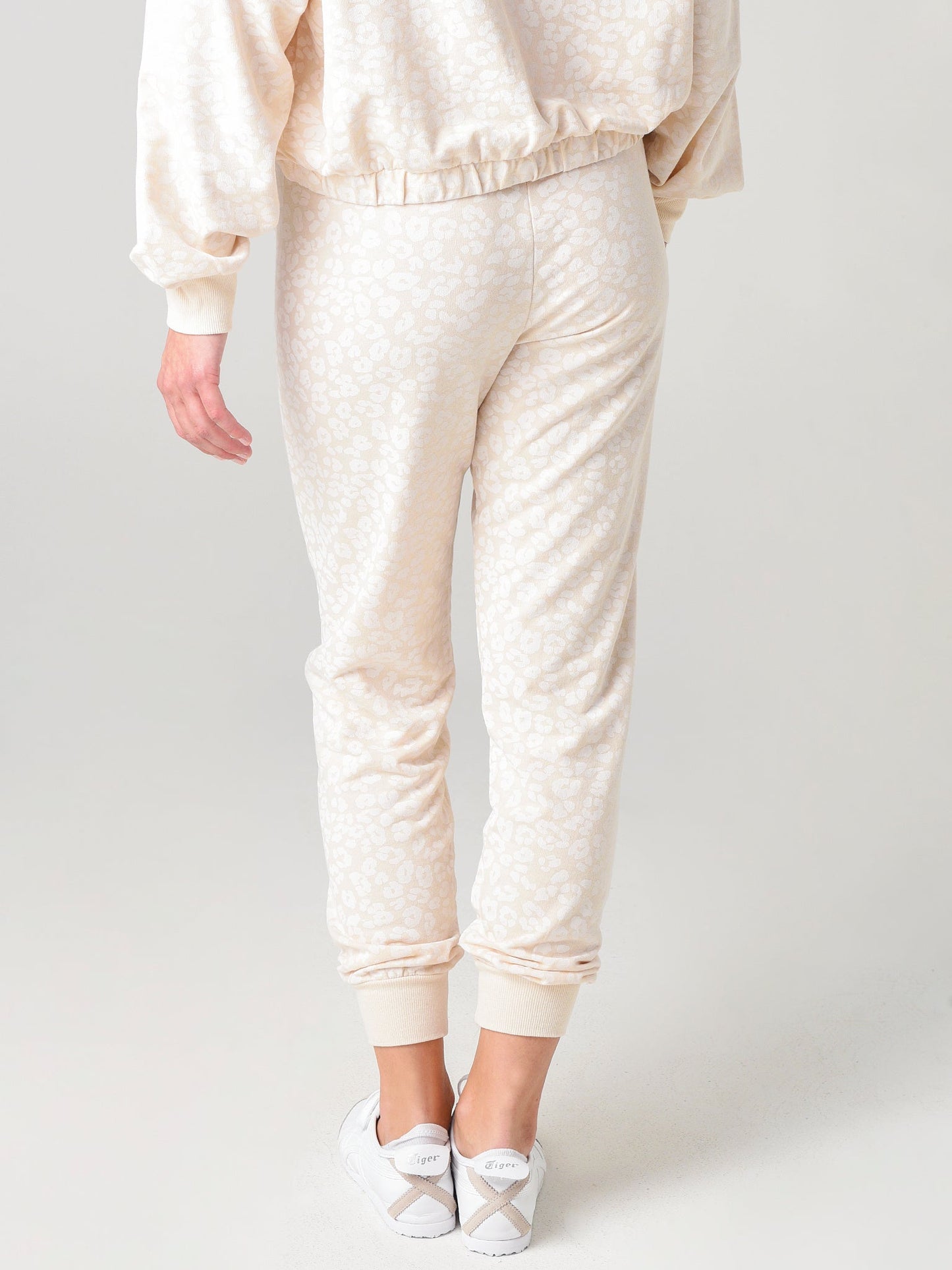 Z Supply Women's Ava Leopard Jogger Sweatpant